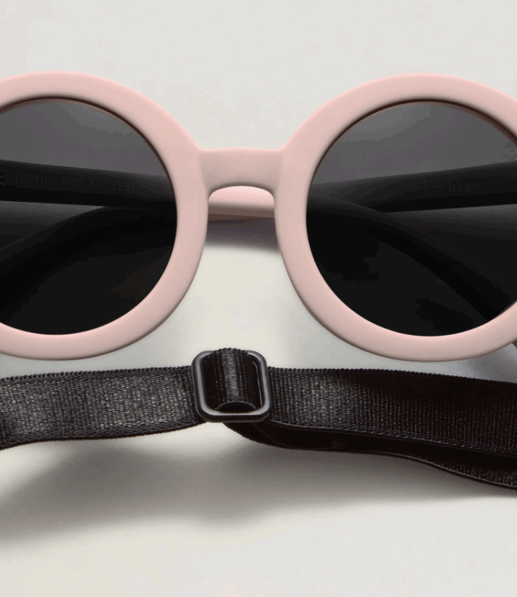 Lunette de soleil rose