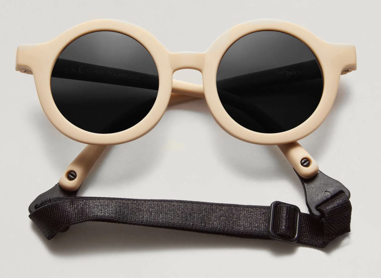 Lunette de soleil jaune