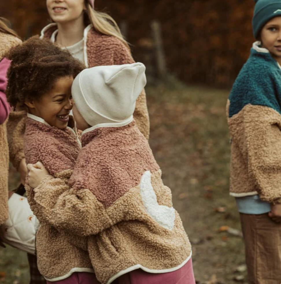 Polaire petit ours en peluche MOON JACKET canneberge – Image 2