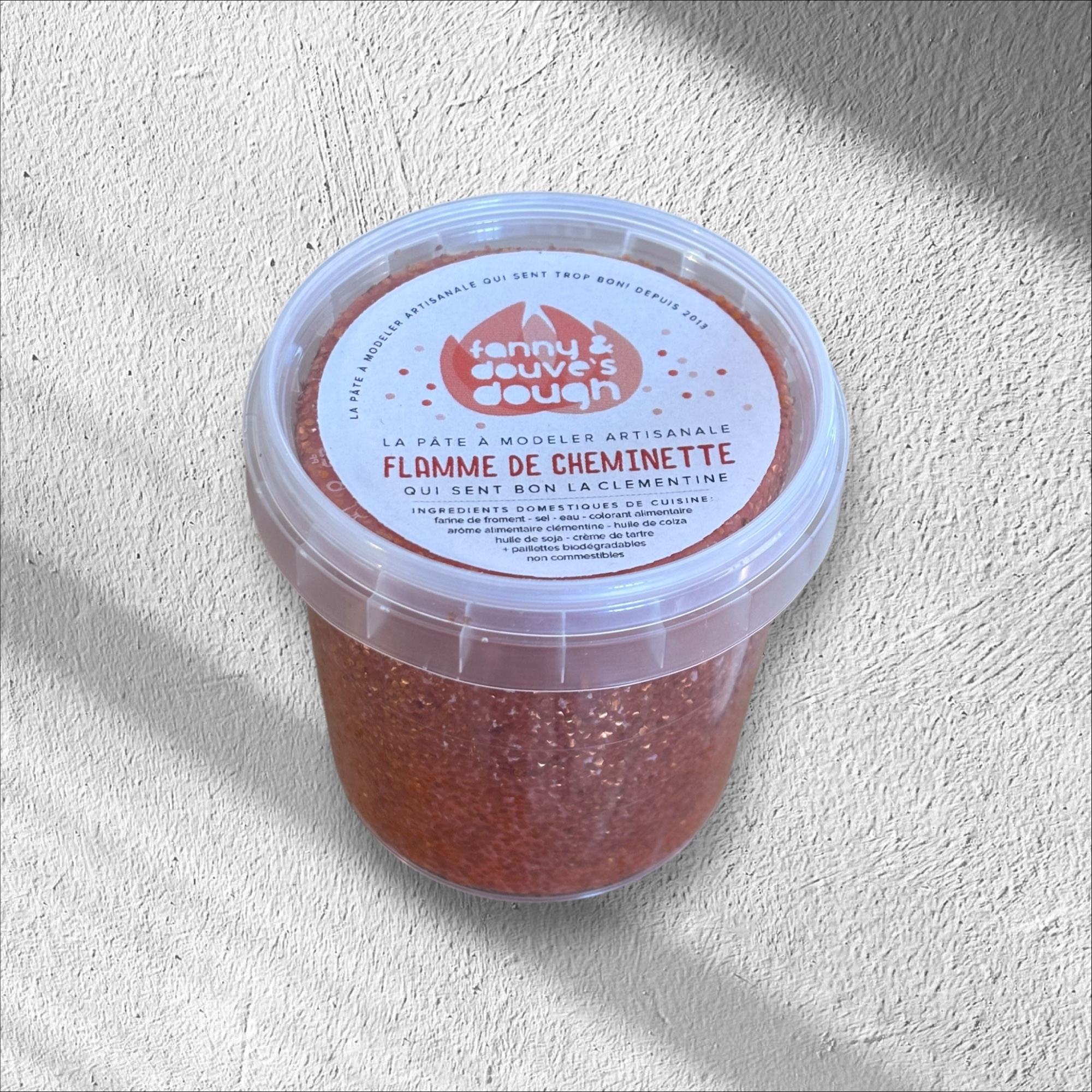 Pâte à modeler – Flamme de cheminette